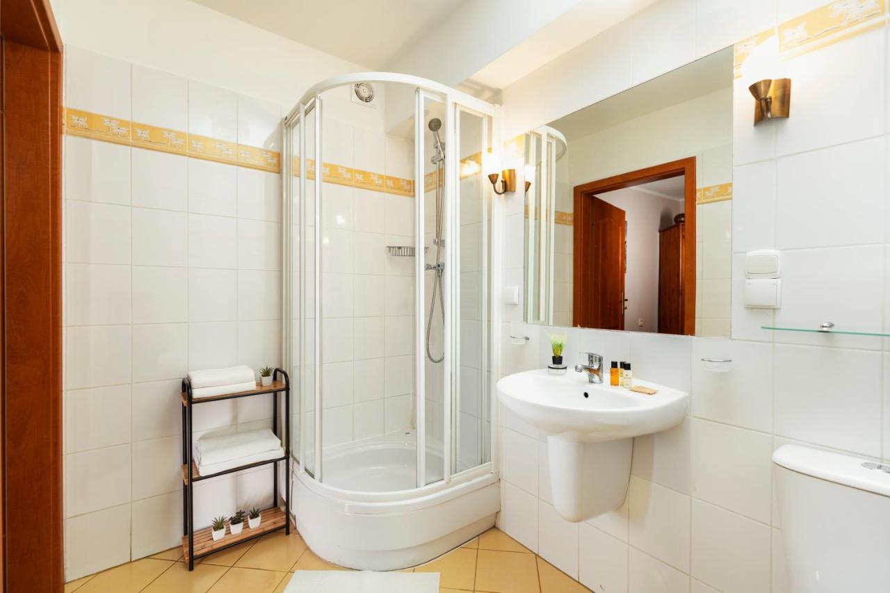 Villa Toscania-Check In 24H Poznań Eksteriør billede
